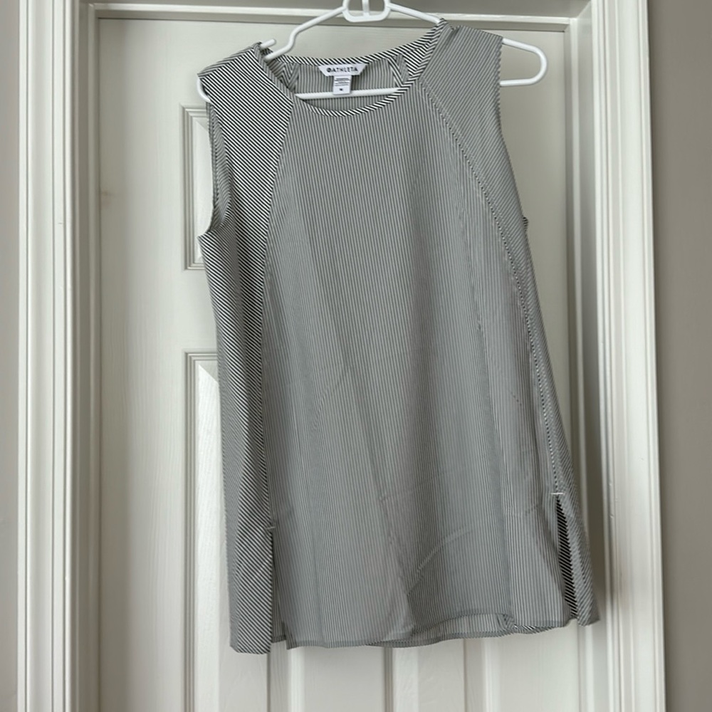 Athleta sleeveless top